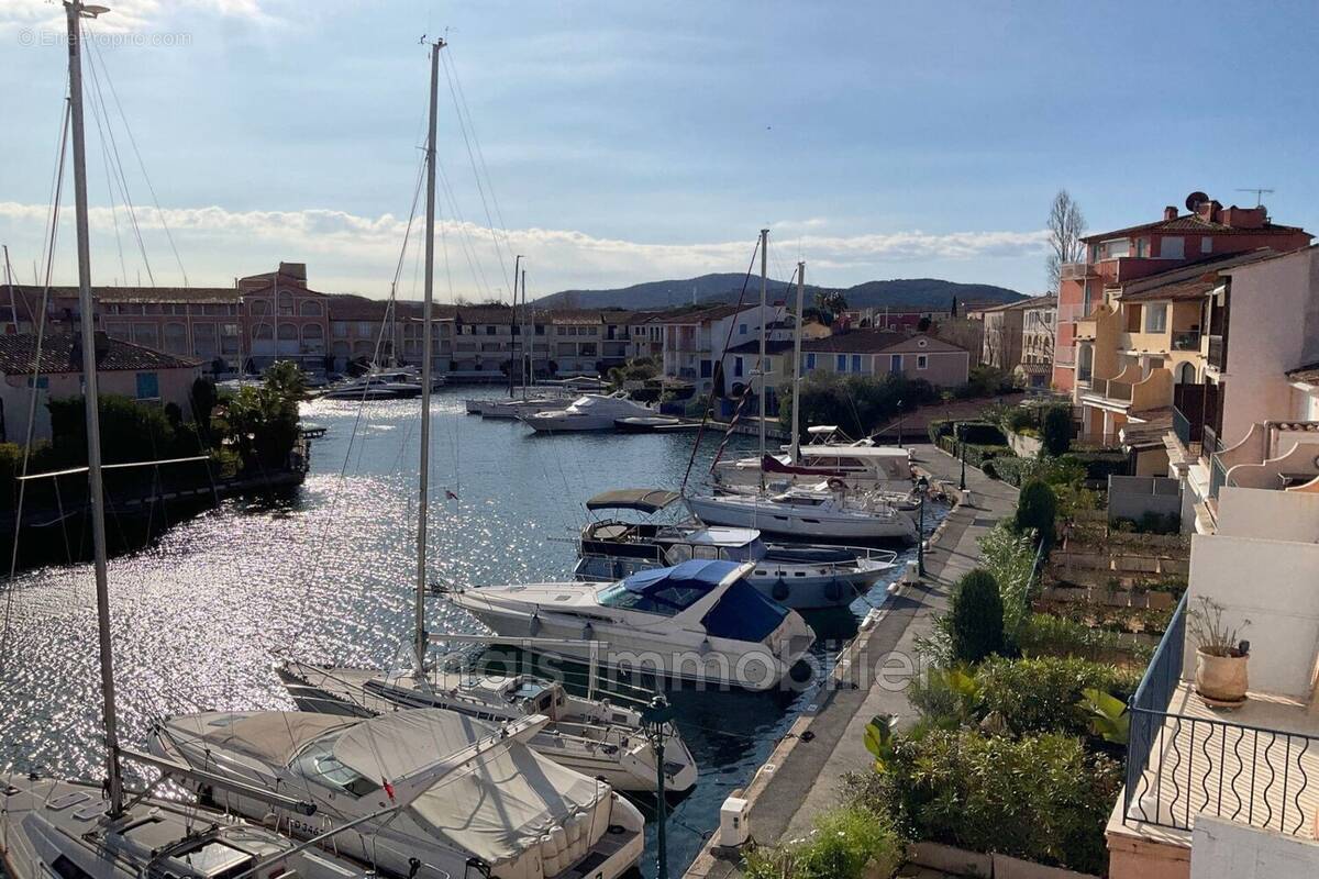 Appartement à GRIMAUD