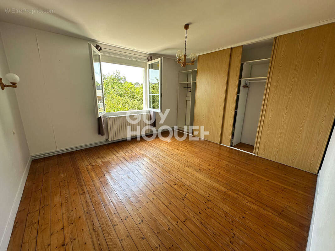 Maison 141 m² à Saint-Fromond  - photo 12