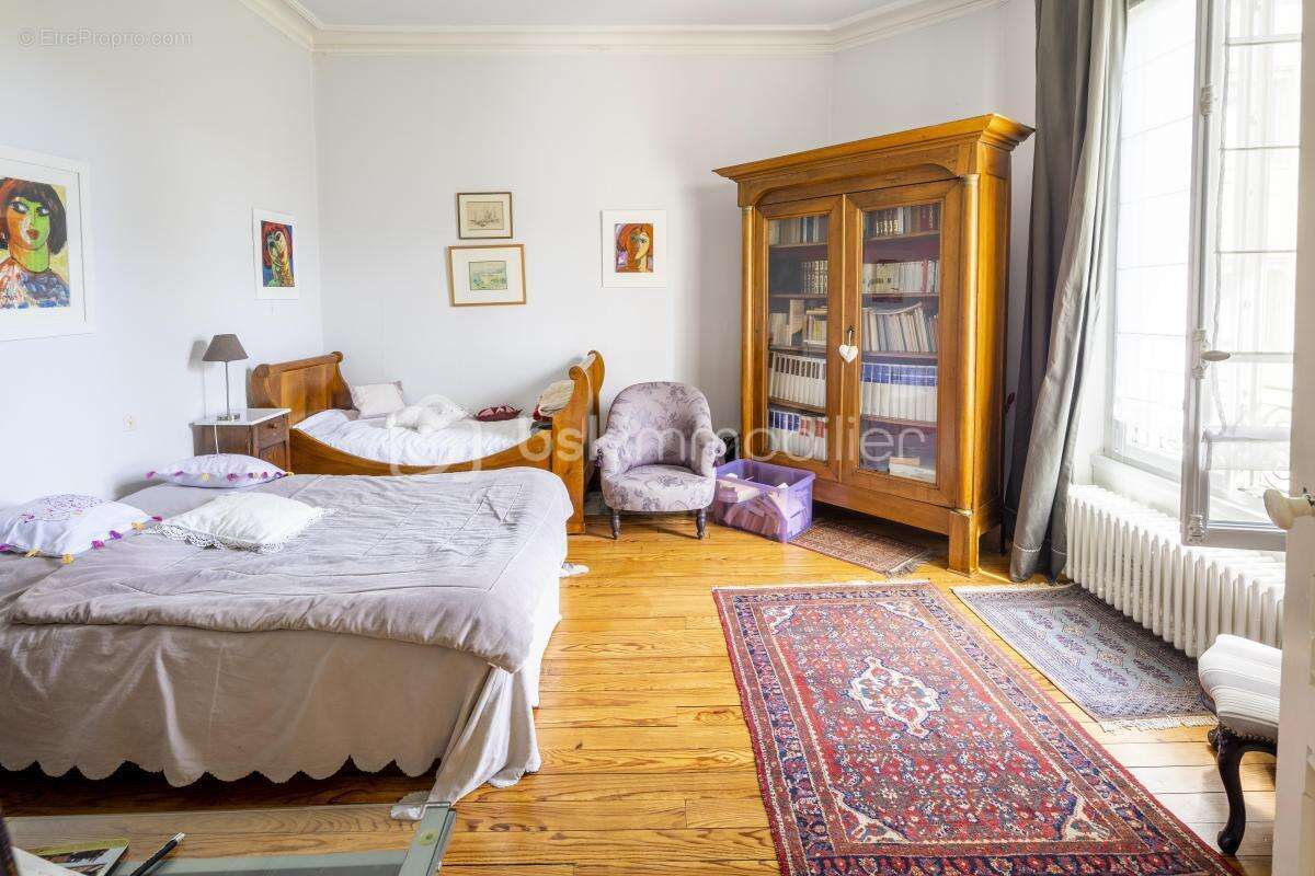 Maison de style anglo-normande, spacieuse et authentique datant de 1900 - photo 15