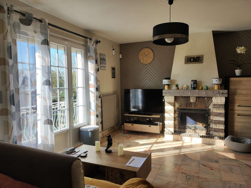Maison à EPERNON