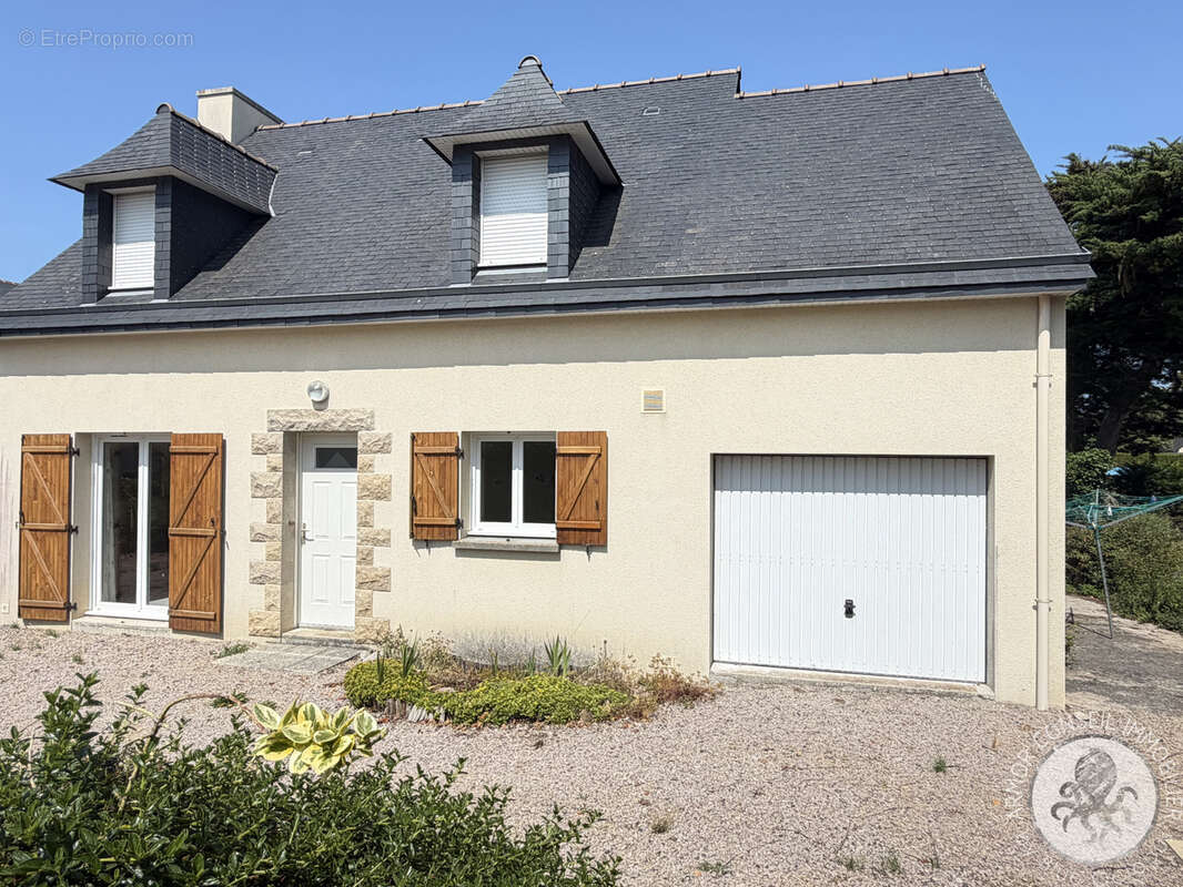 Maison à FREHEL