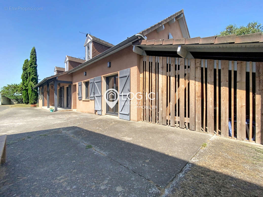 Maison à MORLAAS