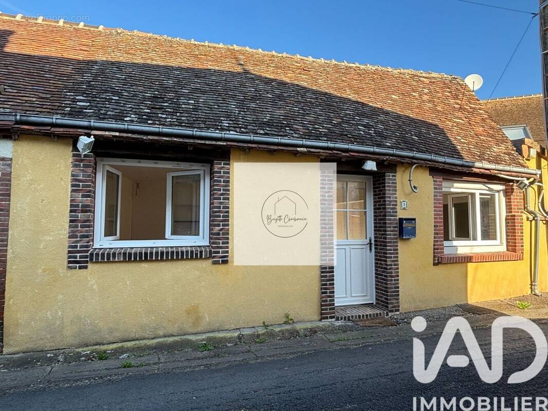 Photo 1 - Commerce à TREON