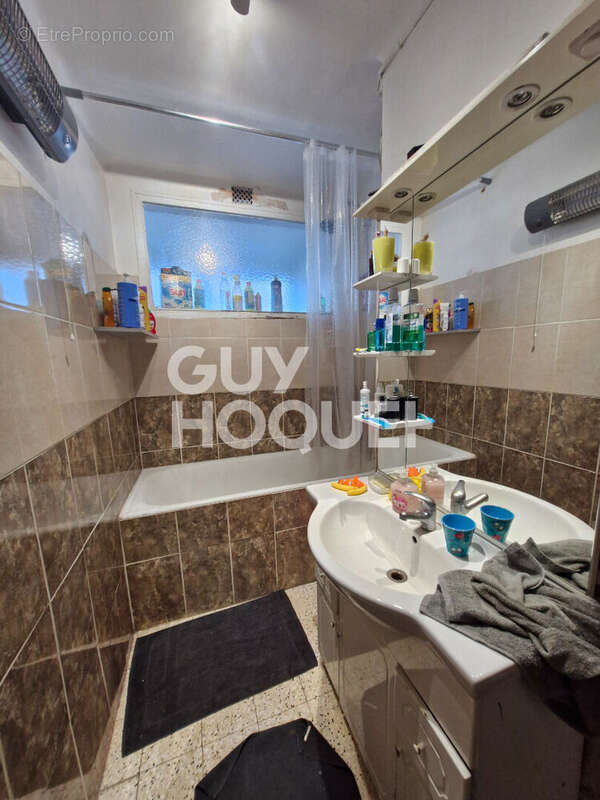 Appartement à MARSEILLE-13E