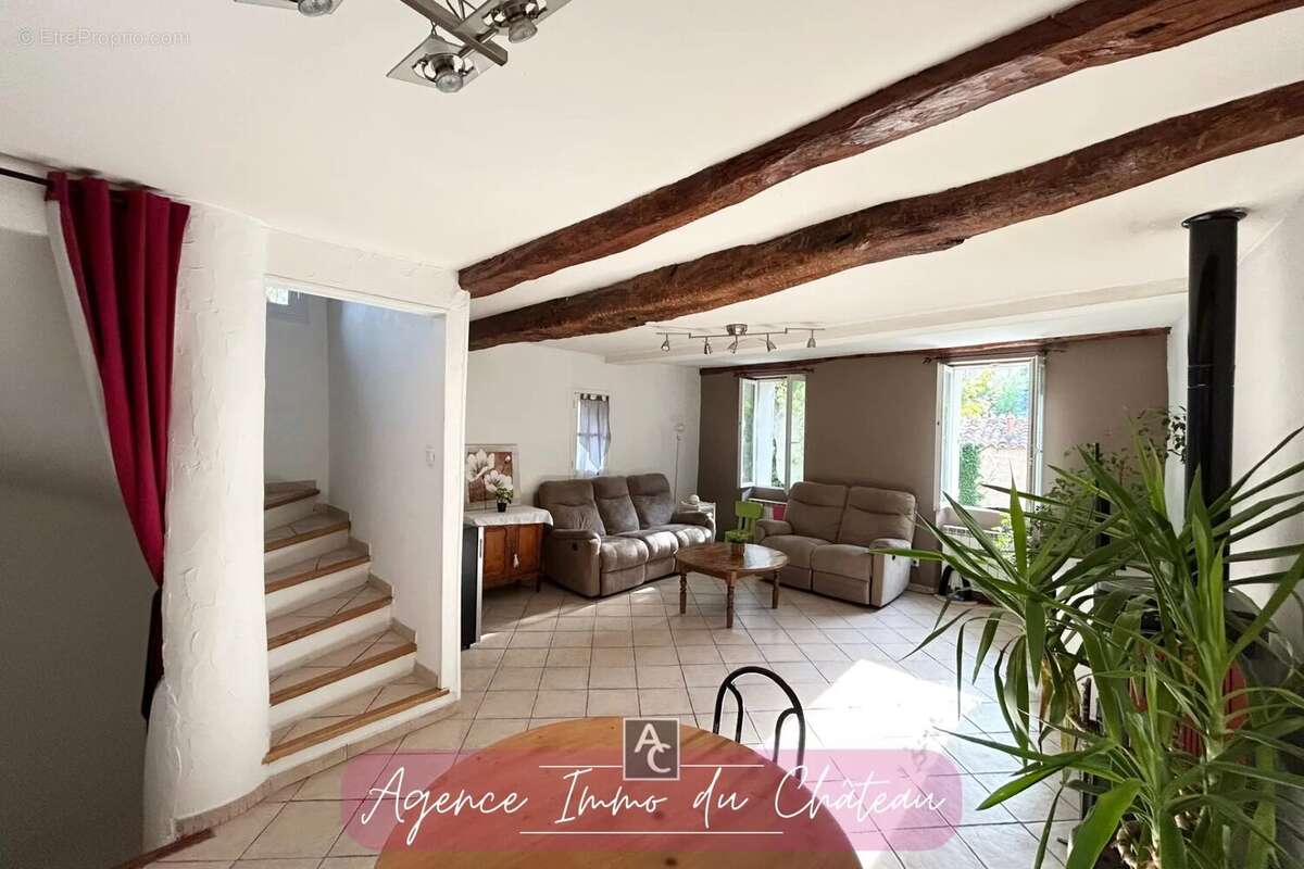 Maison à LA ROQUEBRUSSANNE