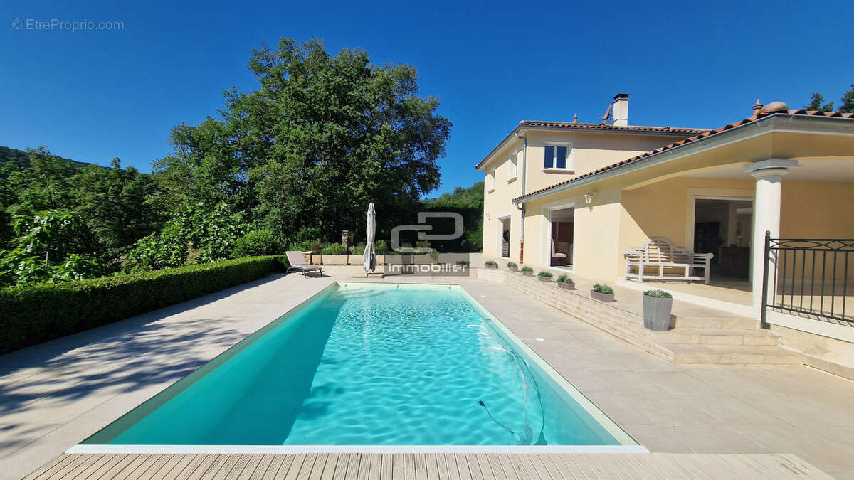 Maison à POLEYMIEUX-AU-MONT-D'OR