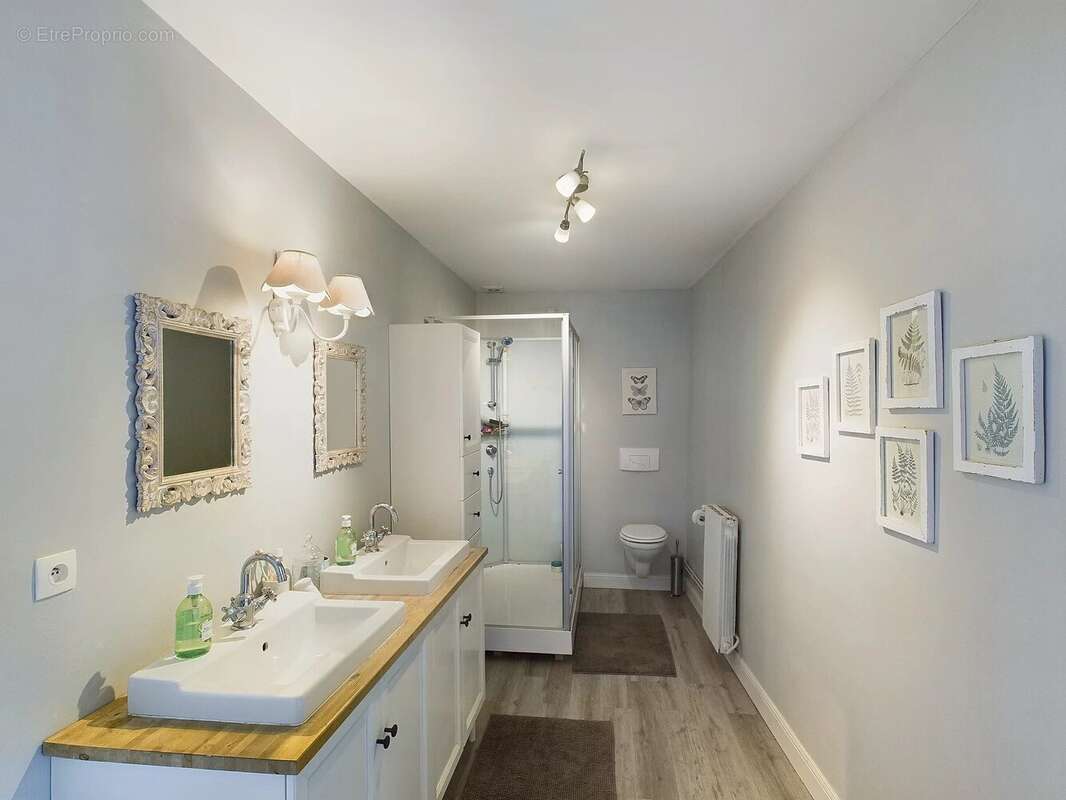 Belle maison de caractère avec jardin privé - photo 10