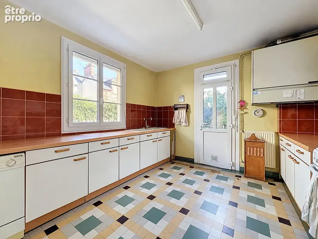 Maison de ville  4 chambres 122,5 m²  Beaux volumes et fort potentiel - photo 4