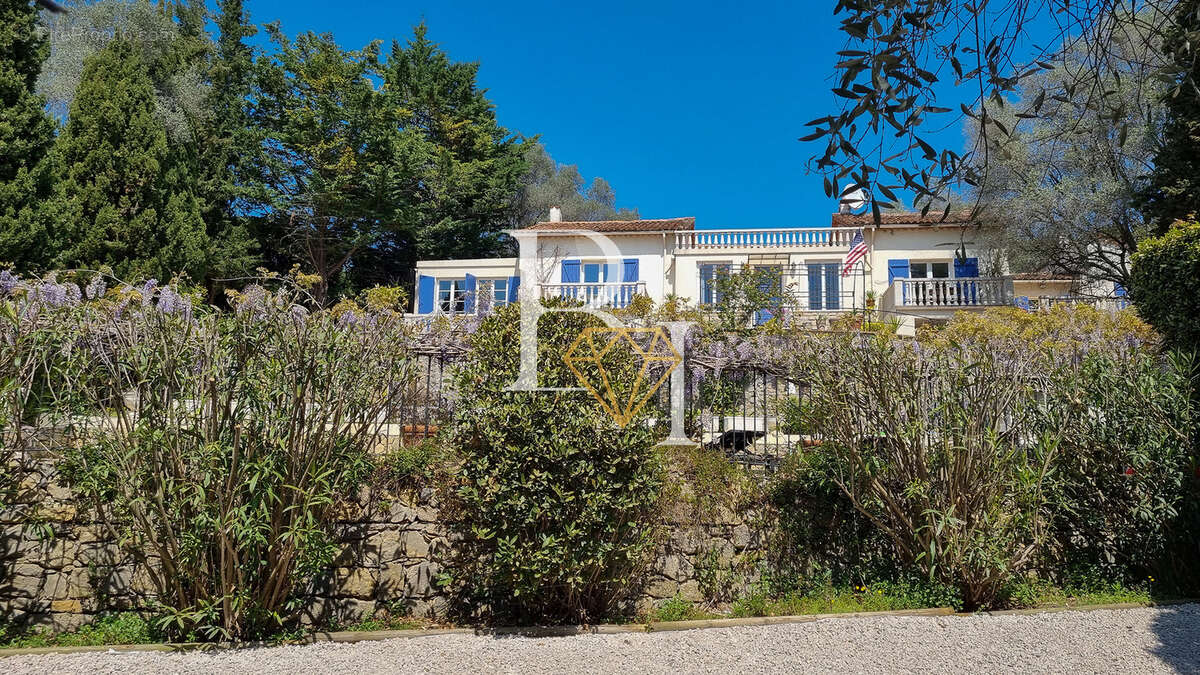 Maison à LE CANNET