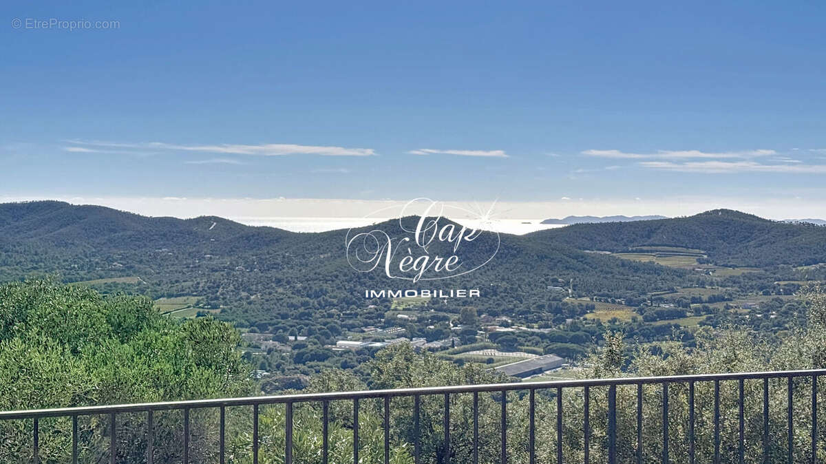 Maison à BORMES-LES-MIMOSAS