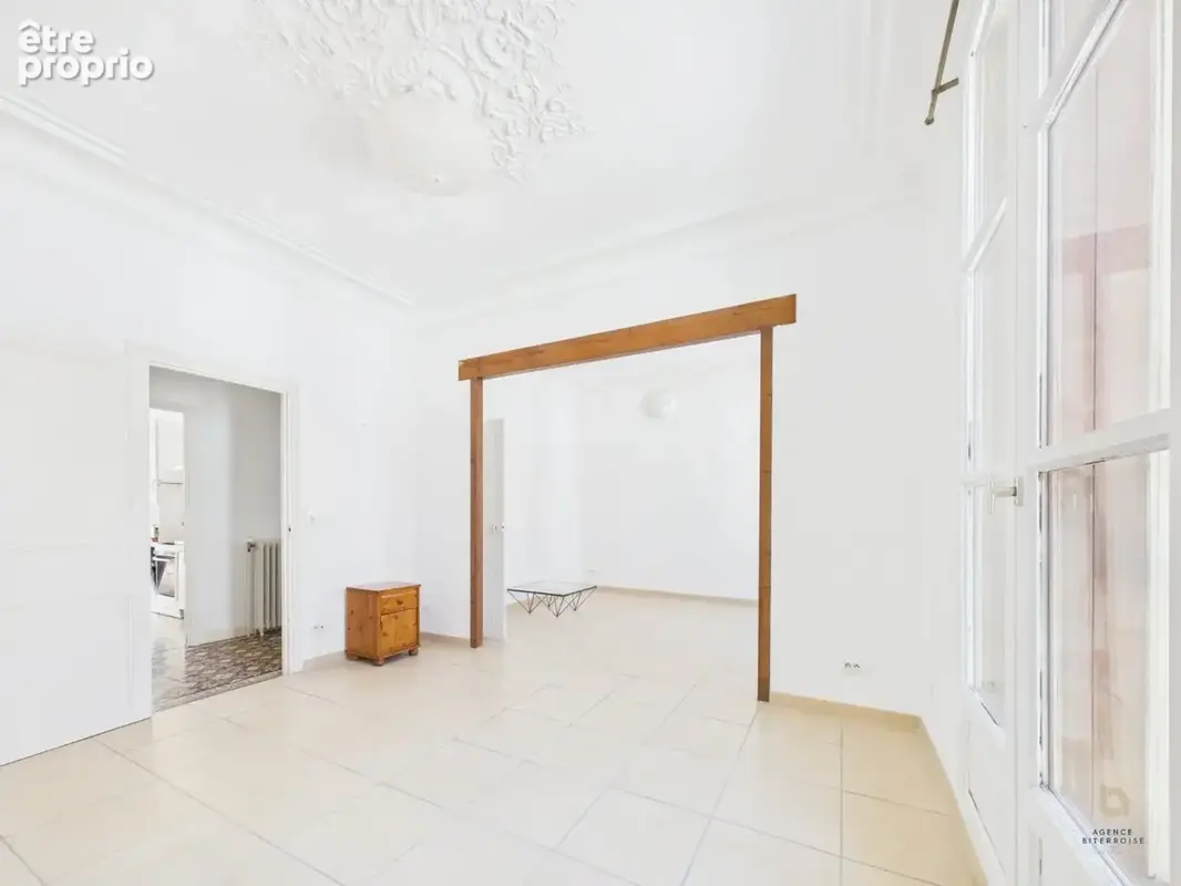 Maison de ville 115 m²  2 garages  terrasse & cour  fort potentiel - photo 2