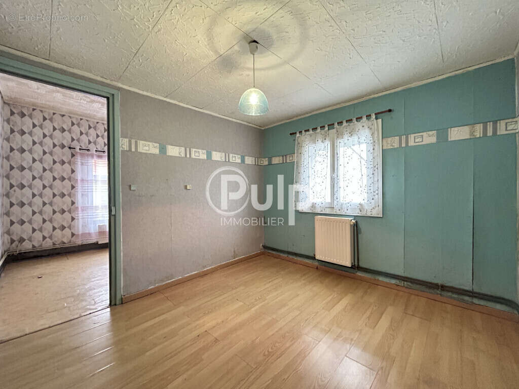 Maison à FRESNICOURT-LE-DOLMEN