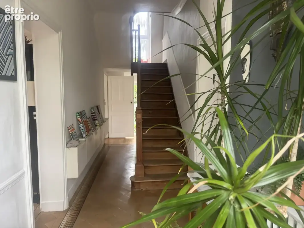 Maison bourgeoise 6 pièces - photo 2