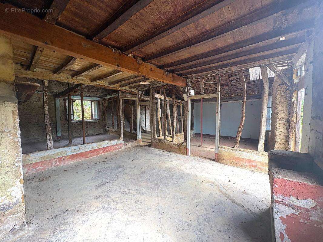 Maison à rénover avec dépendances et 16 870m2 de terrain Proche de AIRE SUR L'ADOUR (40) - photo 6