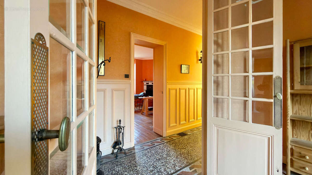 Maison à CORBEIL-ESSONNES