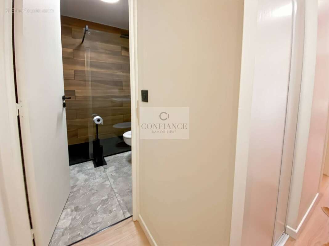 Appartement à SAINT-ETIENNE-DE-TINEE