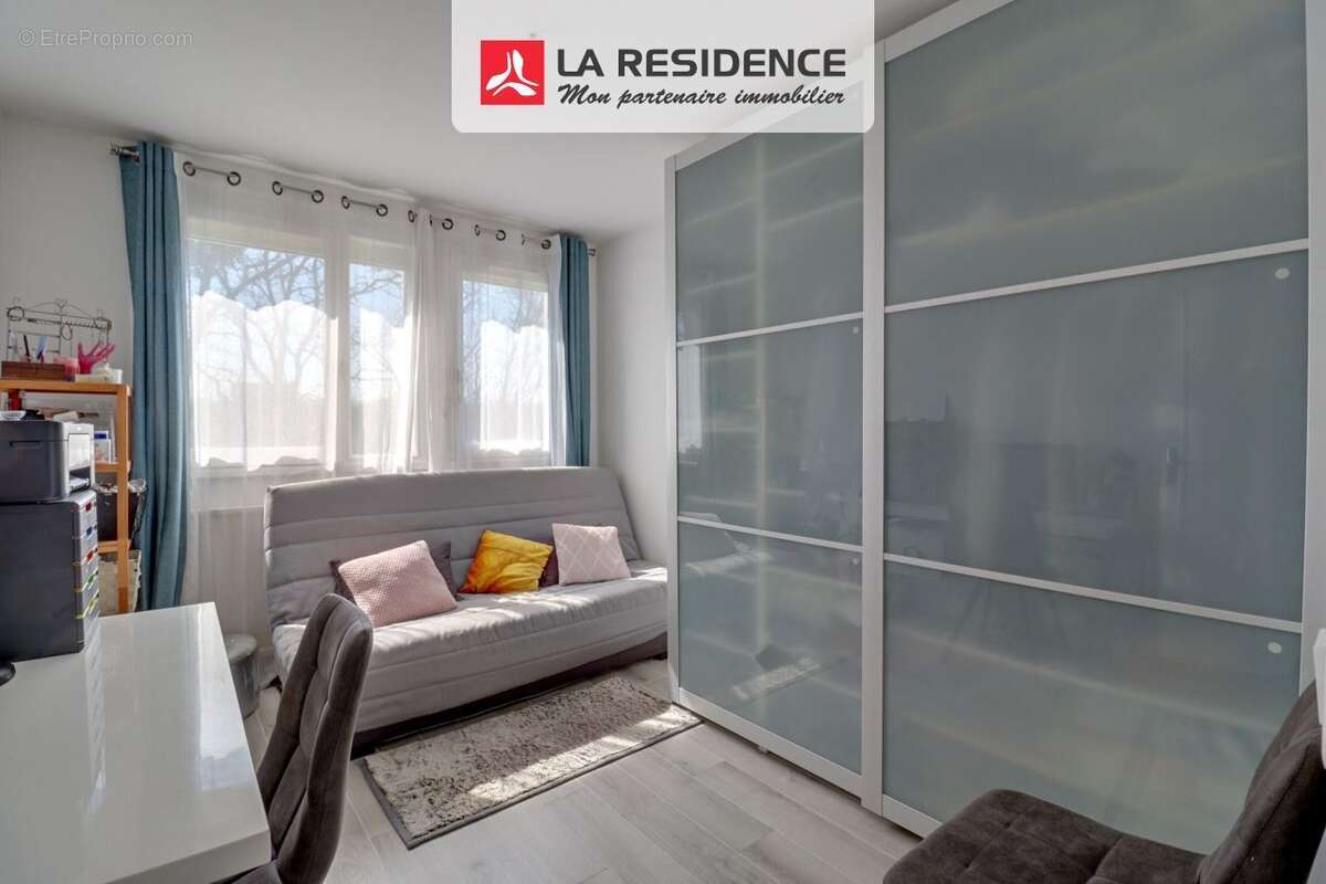 Appartement à VERNEUIL-SUR-SEINE