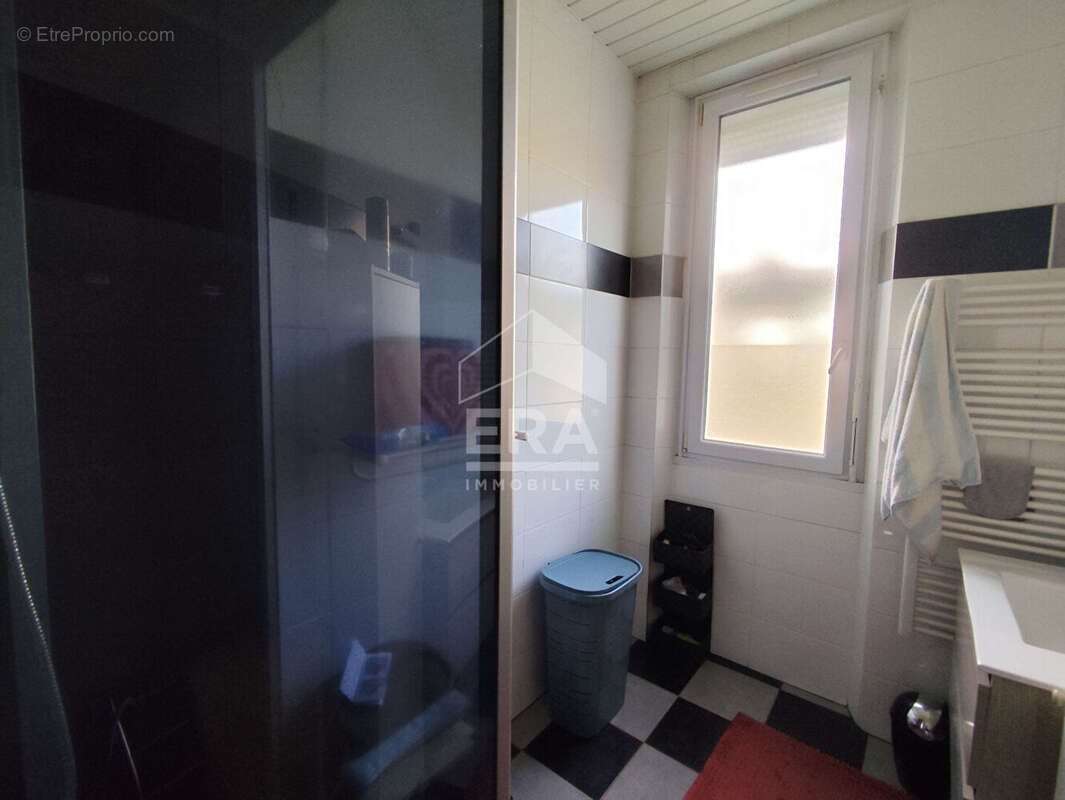 Maison à AVAILLES-LIMOUZINE