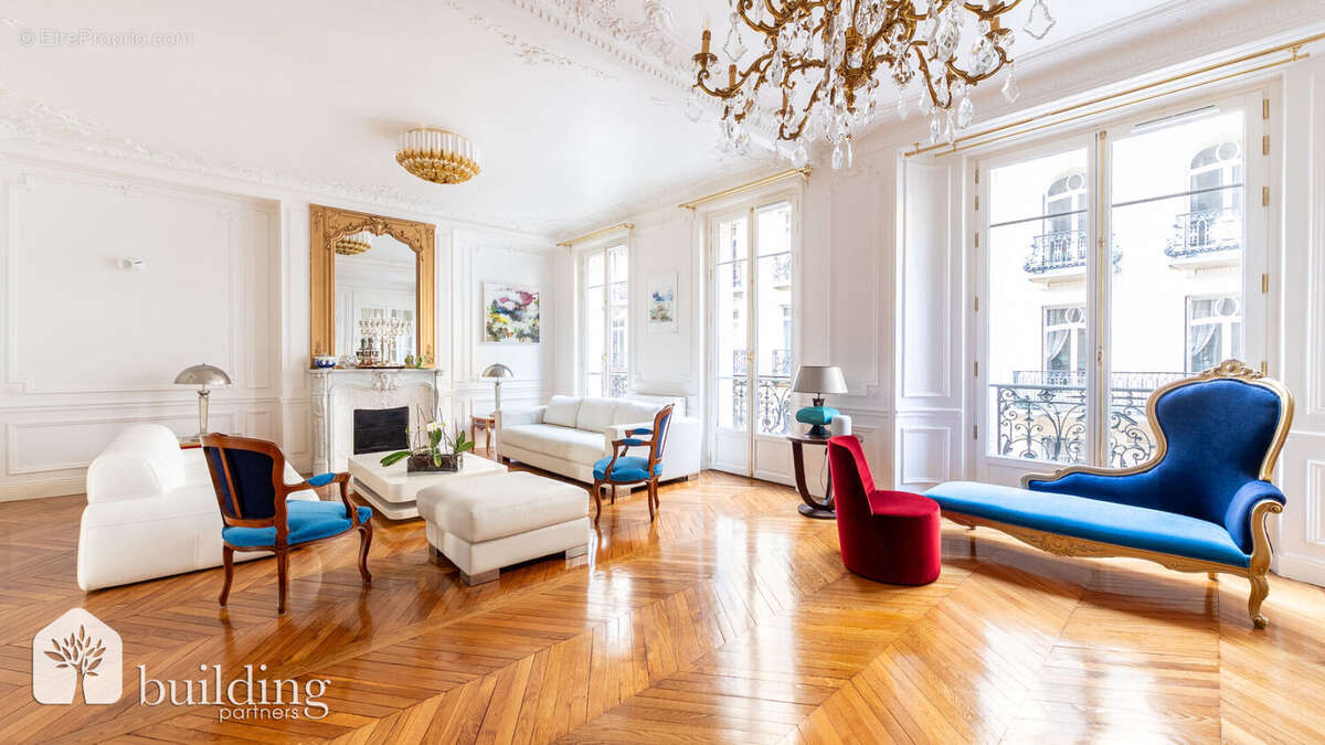 Jouffroy d'Abbans / Tocqueville Paris 17ème - Appartement 6 pièces 170,19 m² avec 2,56 m² de balcon - photo 3