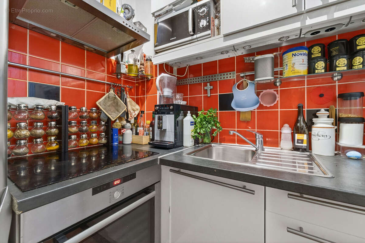 Appartement à PARIS-19E