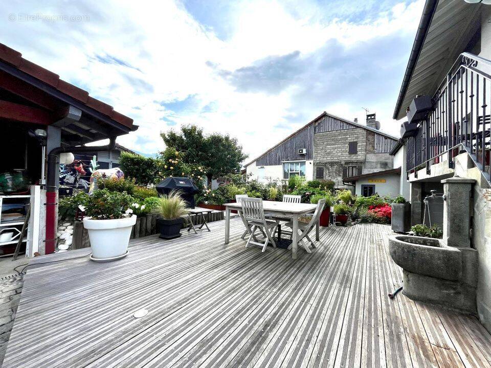 Maison à ARTHAZ-PONT-NOTRE-DAME