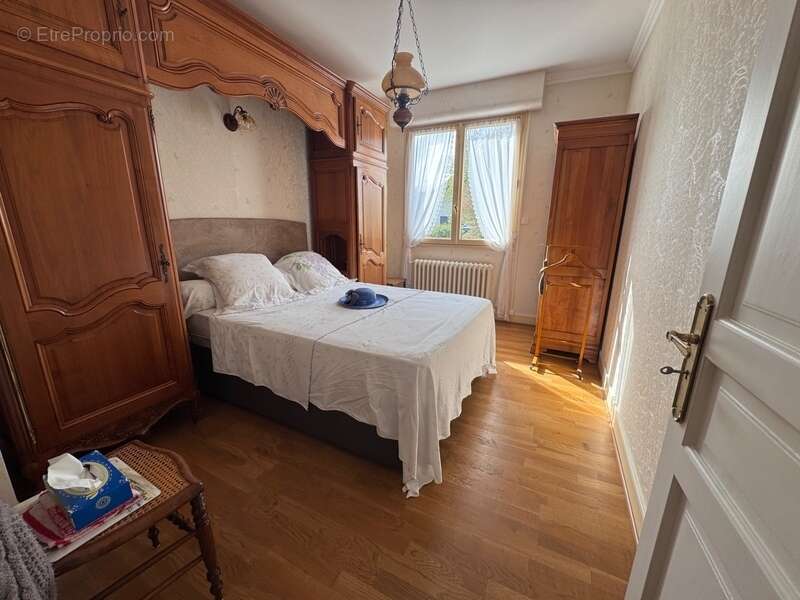 Maison à SAINT-CYR-SUR-LOIRE