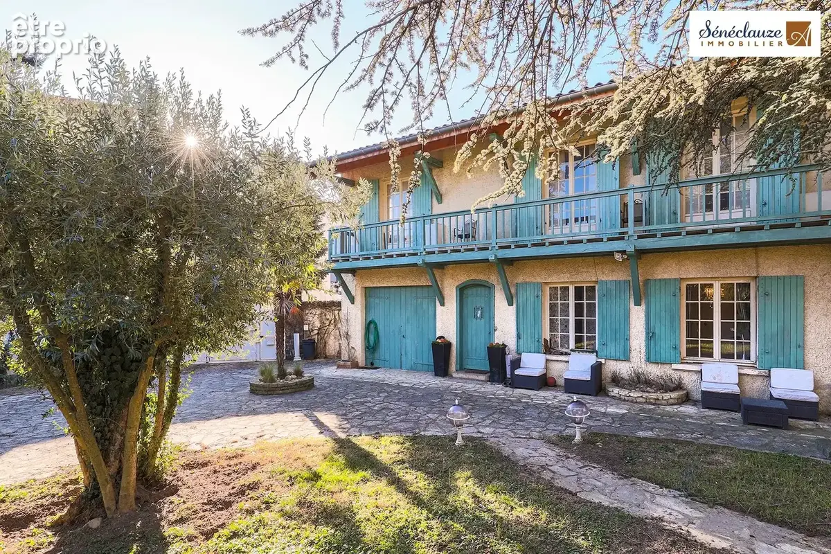 Maison familiale de 180 m² avec piscine et jardin arboré - photo 8