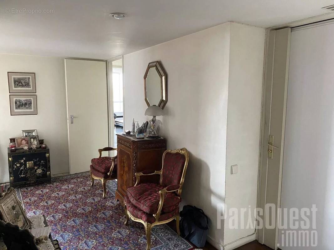 Appartement à PARIS-15E