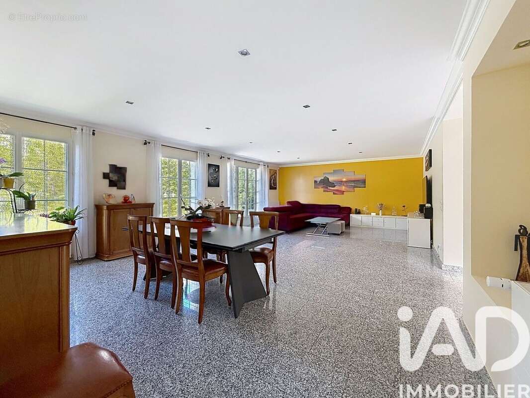 Photo 2 - Maison à YERRES