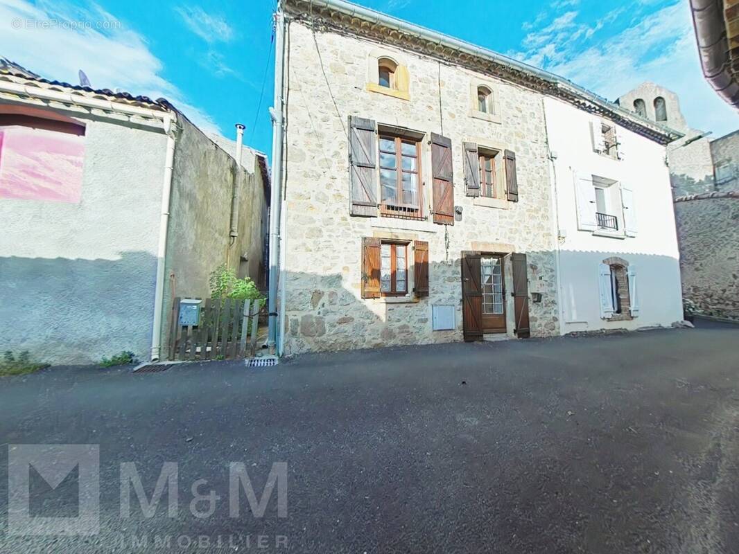 Maison à LUC-SUR-AUDE