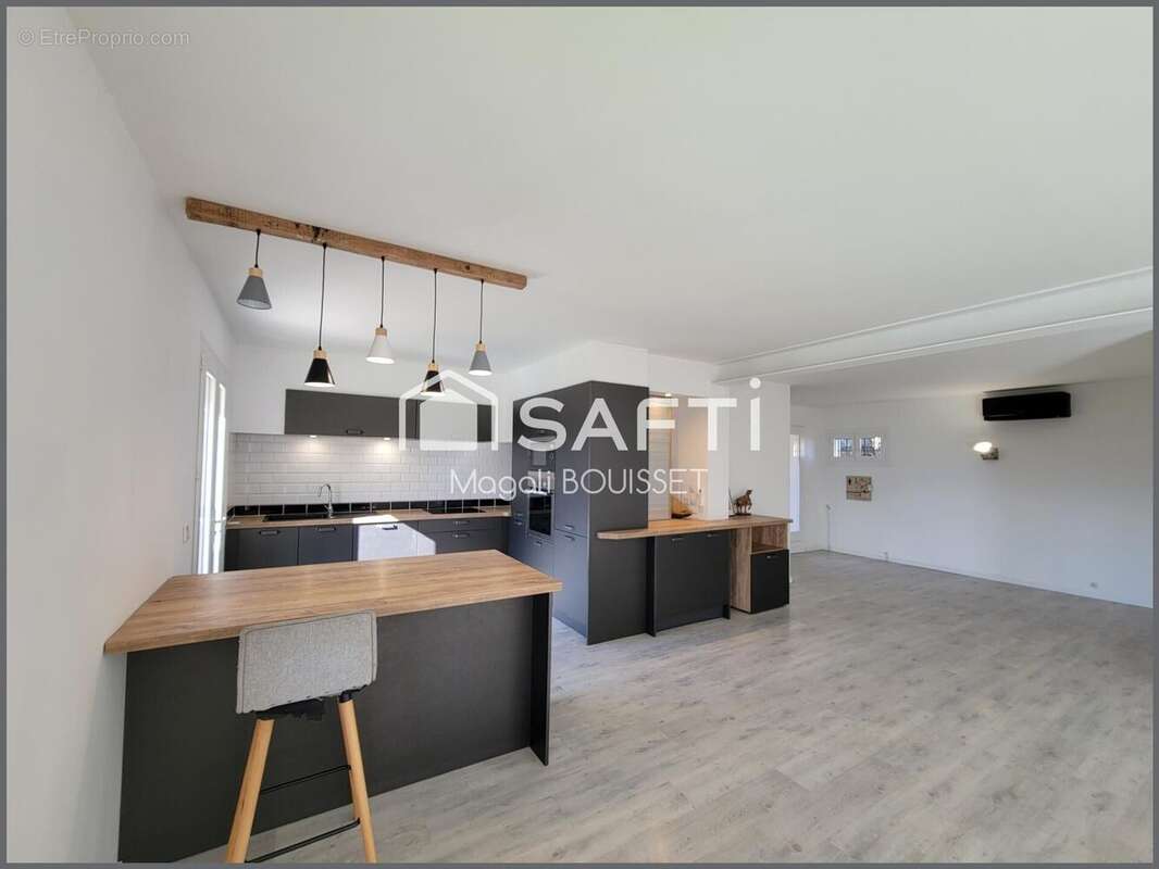 Maison 179 m² à Landorthe  - photo 7