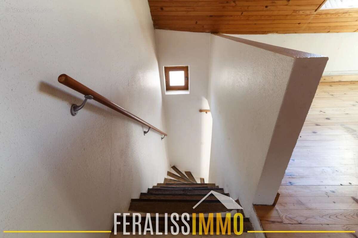 Maison à VAUX-SUR-SEINE