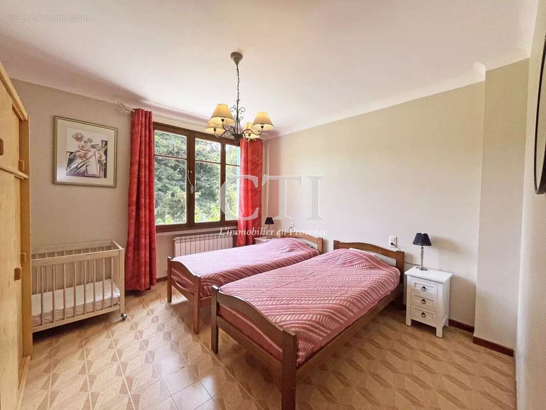 Maison à VAISON-LA-ROMAINE