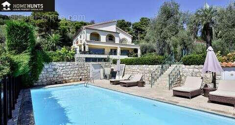 Maison 300 m² à Villefranche-Sur-Mer  - photo 3
