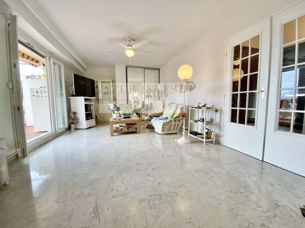 Appartement à ROQUEBRUNE-CAP-MARTIN