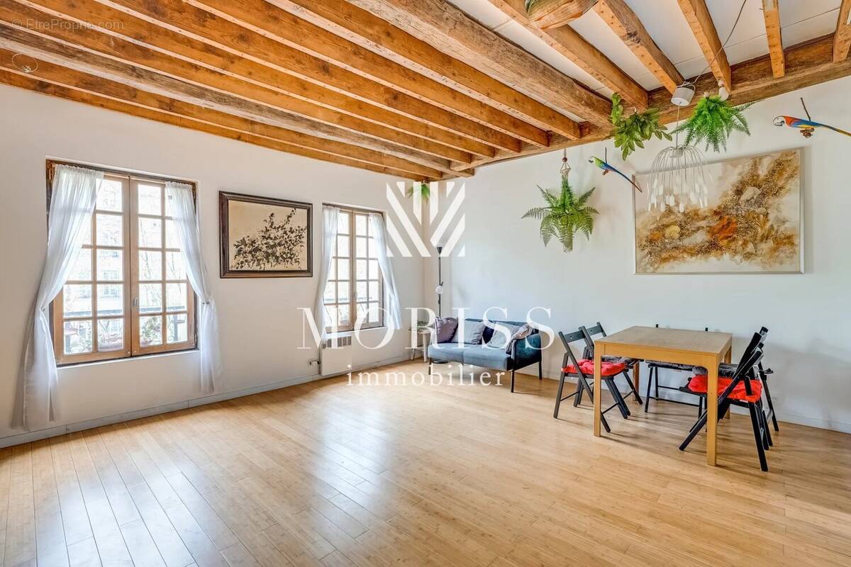 Appartement à PARIS-19E