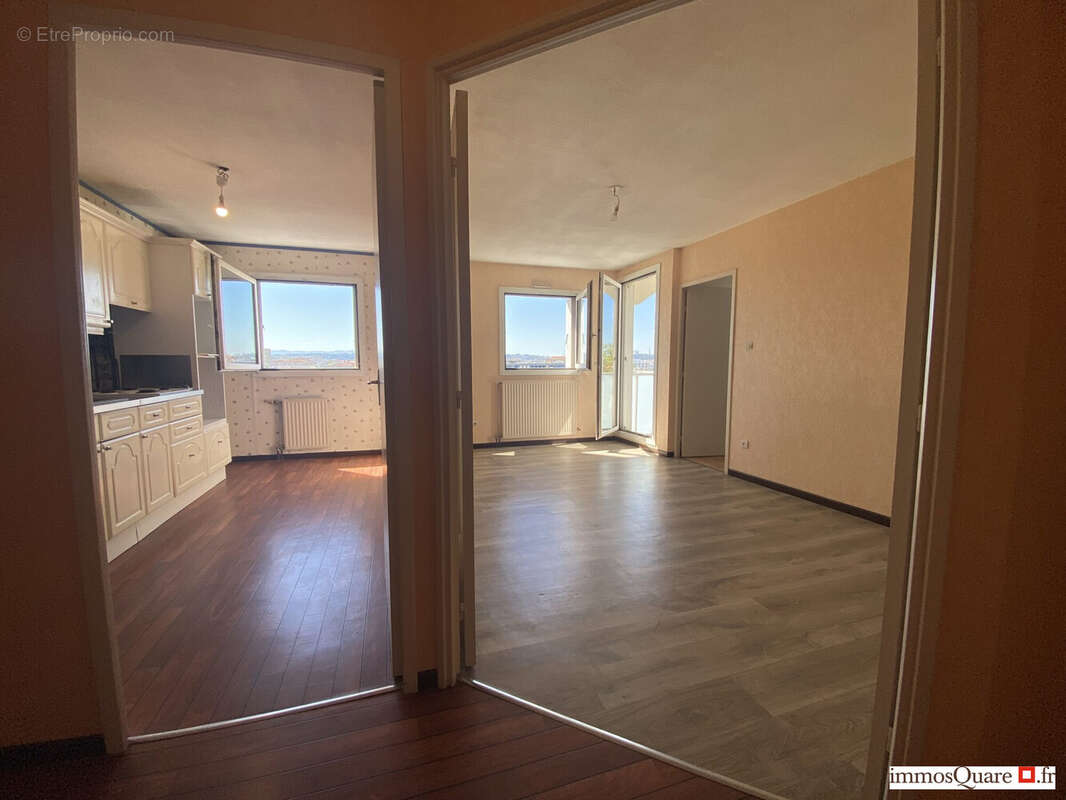 Appartement à LYON-8E