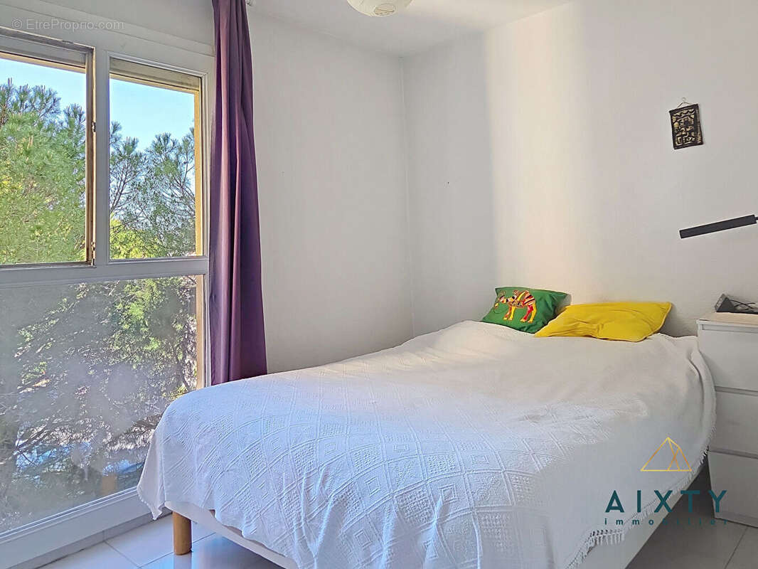 Appartement Marseille 4/5 pièce(s) 94 m2 - 3eme Etage vu dégagée - Balcon + Cave - photo 13