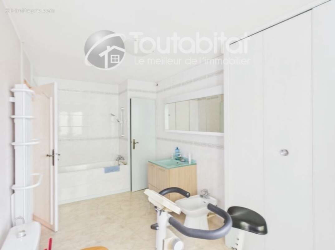 Maison à NOVY-CHEVRIERES