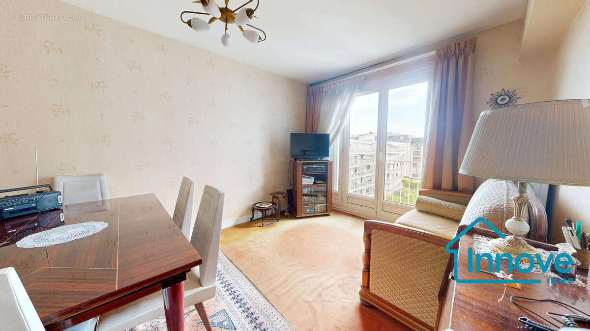 Appartement à VERSAILLES