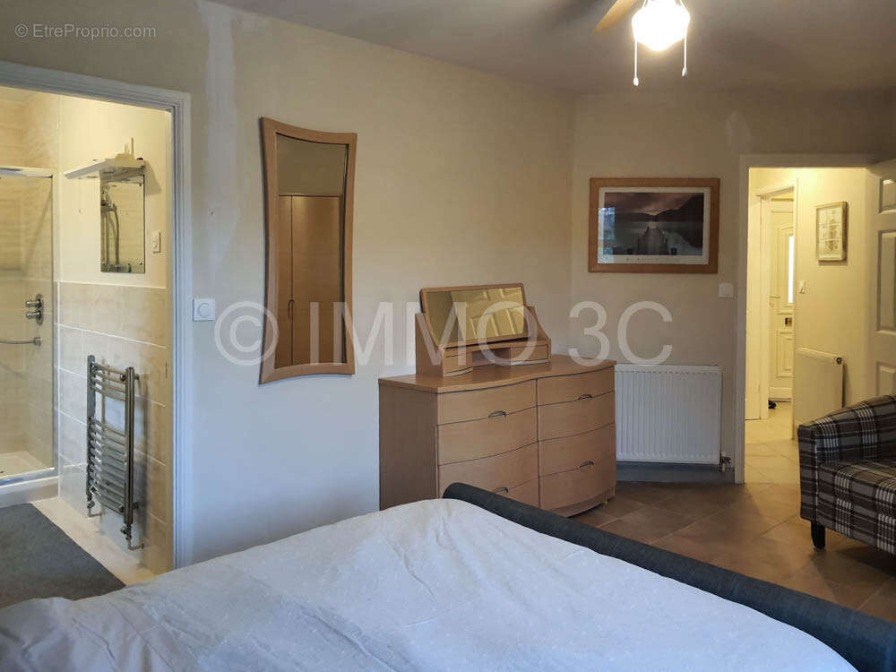 Pavillon de plain-pied avec piscine - photo 11