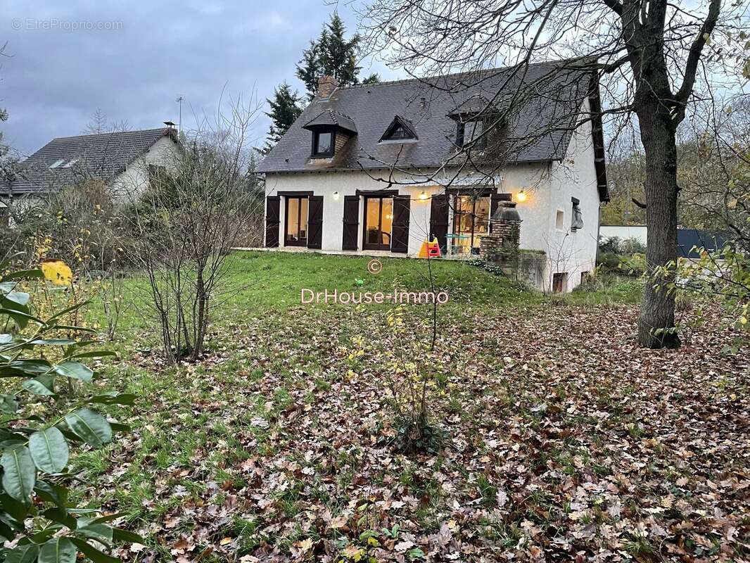 Maison à ROSNY-SUR-SEINE