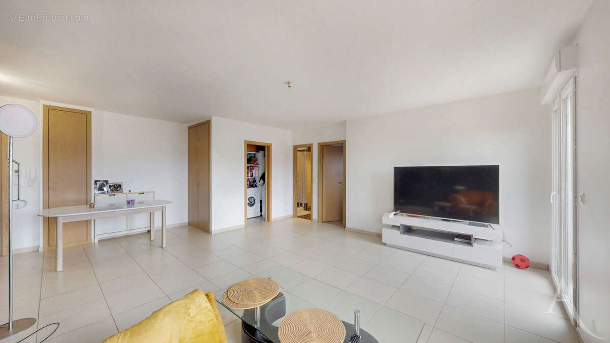 Appartement à MANTES-LA-JOLIE