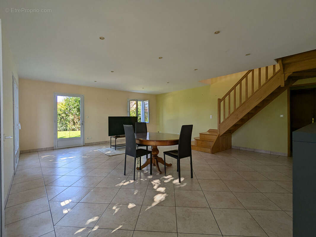 Maison à ROUVRES-EN-PLAINE