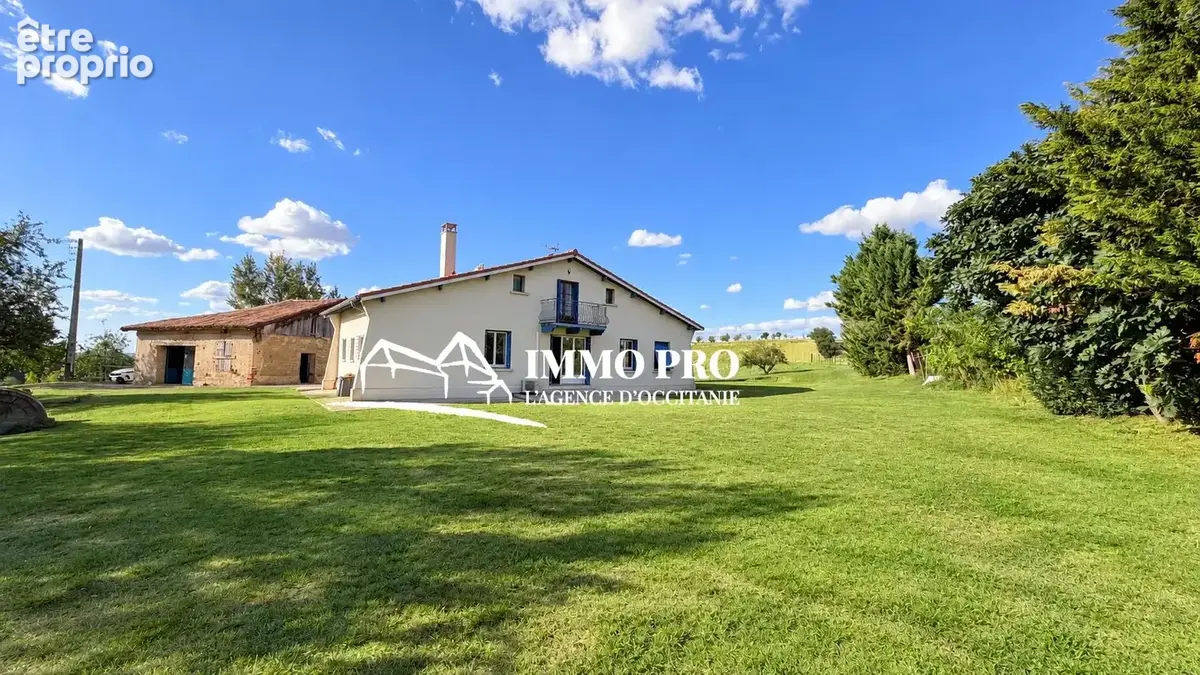 Photo Maison à L'isle-Jourdain au prix de 299 000€