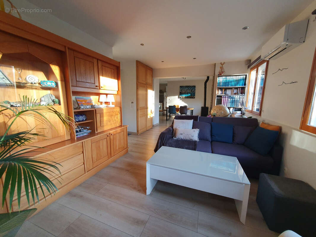 Appartement à SAINT-ISMIER