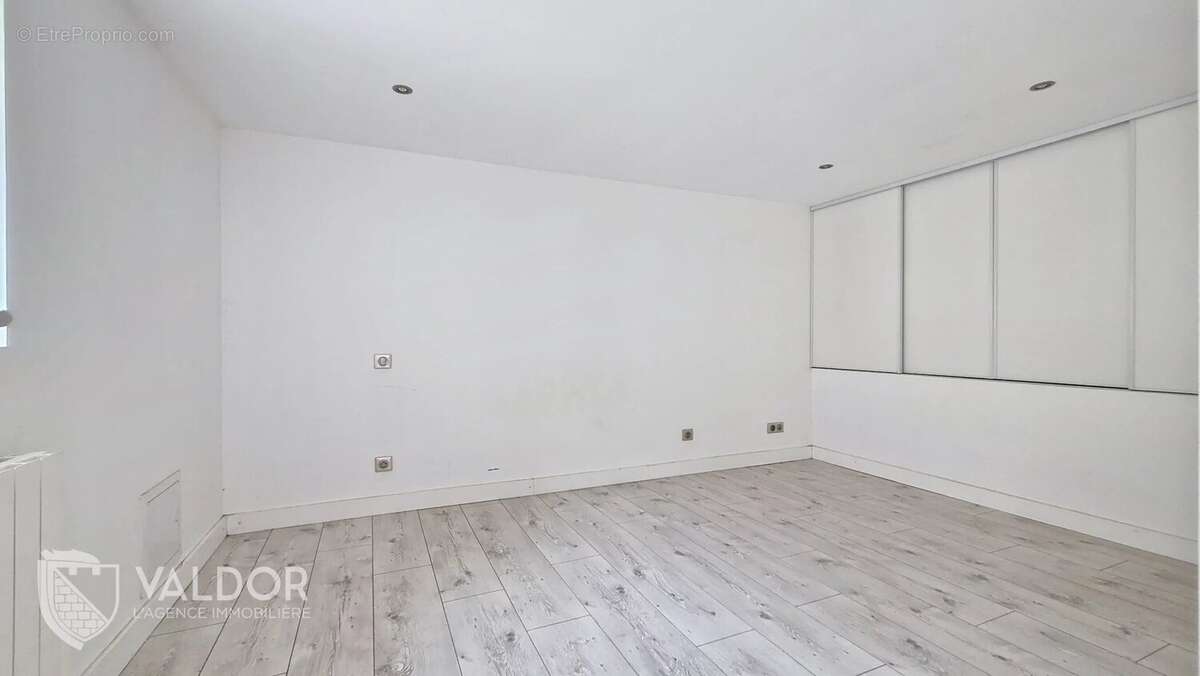 Longère rénovée à Gleizé, 54 m², vue vignes avec beau potentiel - photo 4