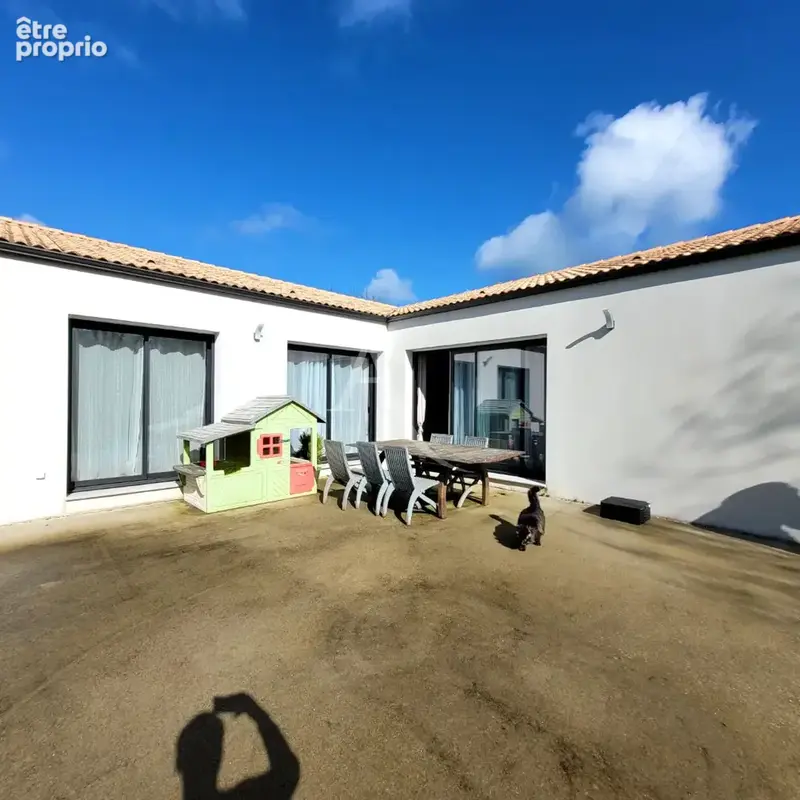 Photo Maison à Saint-Vincent-Sur-Graon au prix de 358 700€