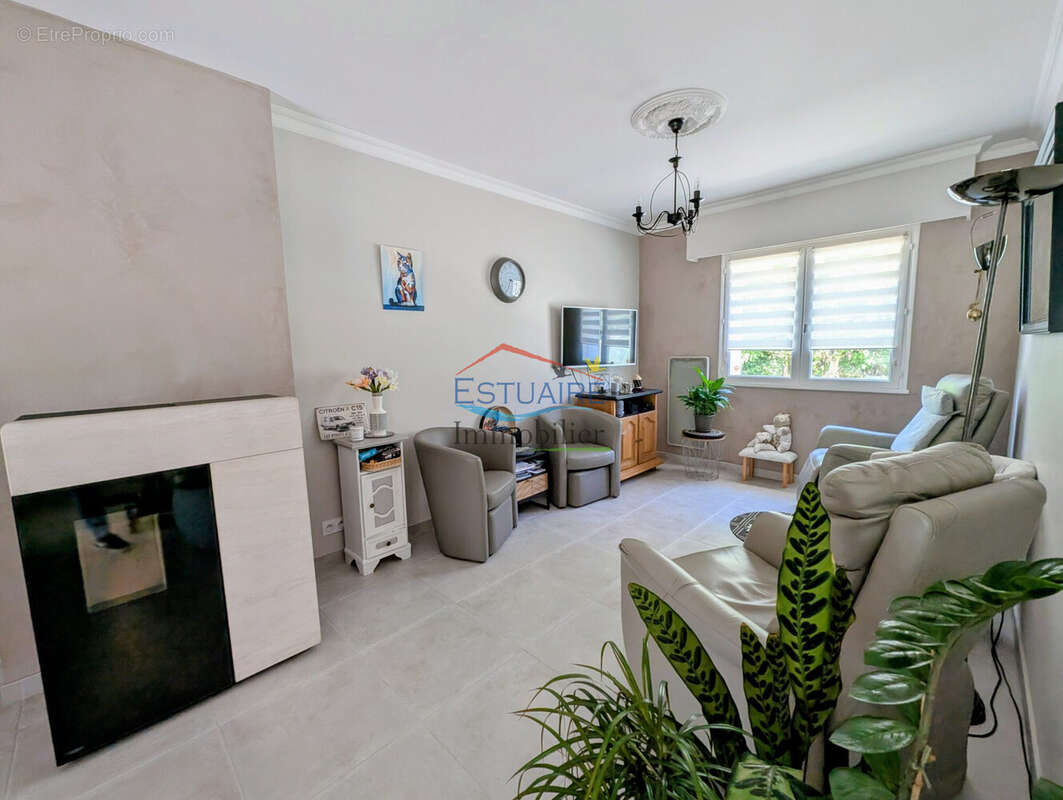 Maison 93 m² à Saffre  - photo 5