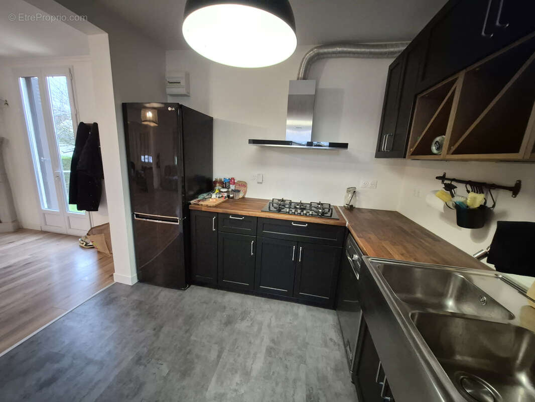 Maison à MAURECOURT